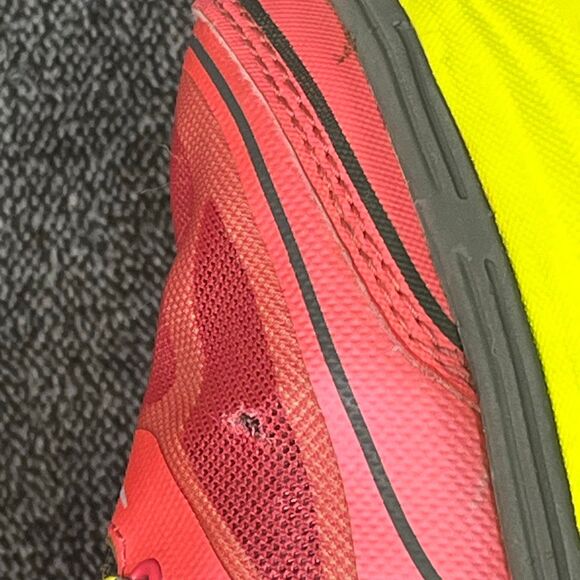 Hoka One One W Conquest Women’s Size 9.5 Running Shoes Pink Yellow Cushioning - Picture 7 of 10